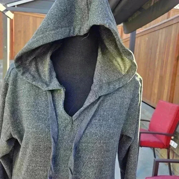 Absolutely Famous Womens Gray Hooded Tunic/Mini dress with Ruffled Bottom - Sz L - Picture 6 of 11